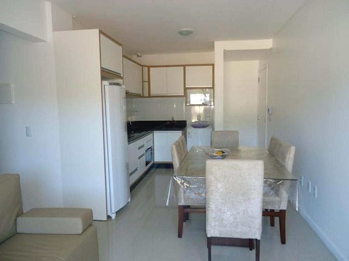 Res. Antonio Pinheiro. Apartamento com 2 dormitórios. Bombinhas Exterior foto